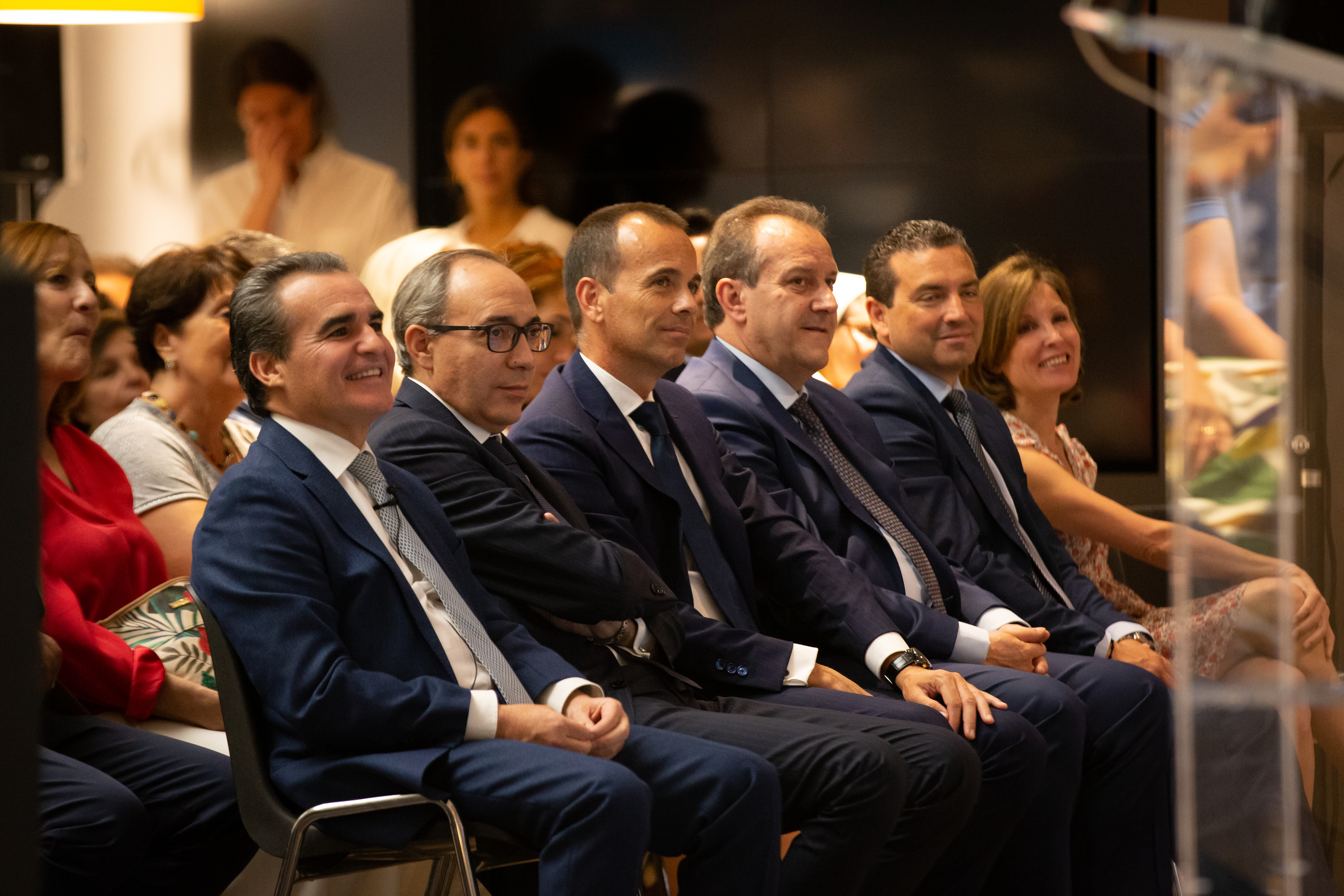 A Comprehensive Guide to Choosing Your Event Photographer in Madrid