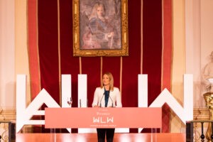 A Comprehensive Guide to Choosing Your Event Photographer in Madrid - nicoletalupuagency Event photographer in Madrid